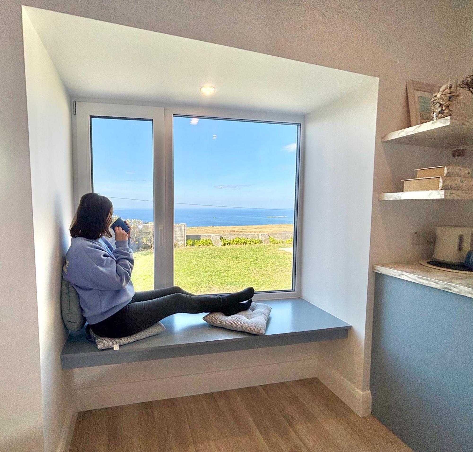 דולין Ocean View Guestrooms מראה חיצוני תמונה